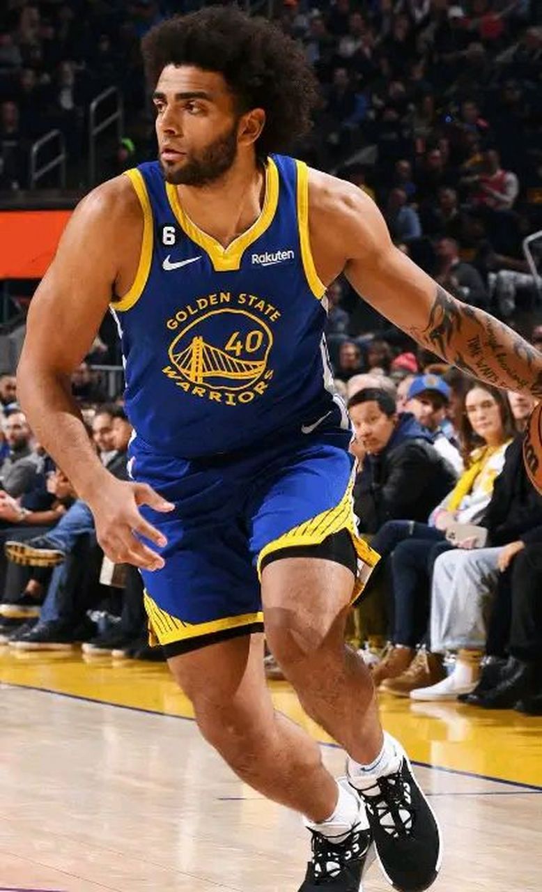 安东尼·兰姆同意与勇士队续约,但遭遇挫折 近日,据消息人士透露,自由