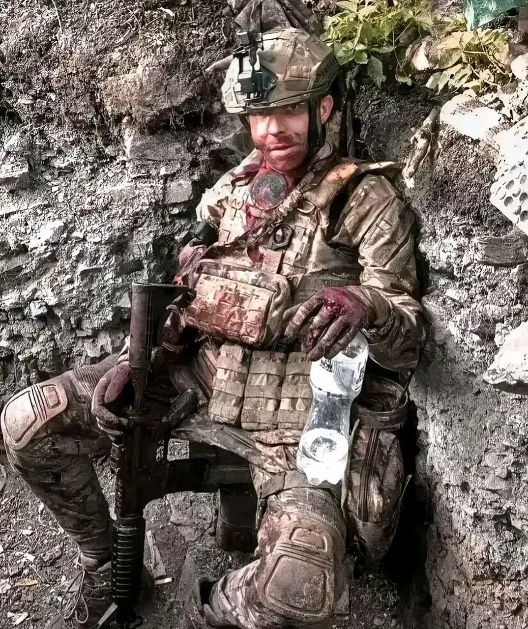 战场从来不缺少英雄,这个乌克兰雇佣兵在所有战友牺牲