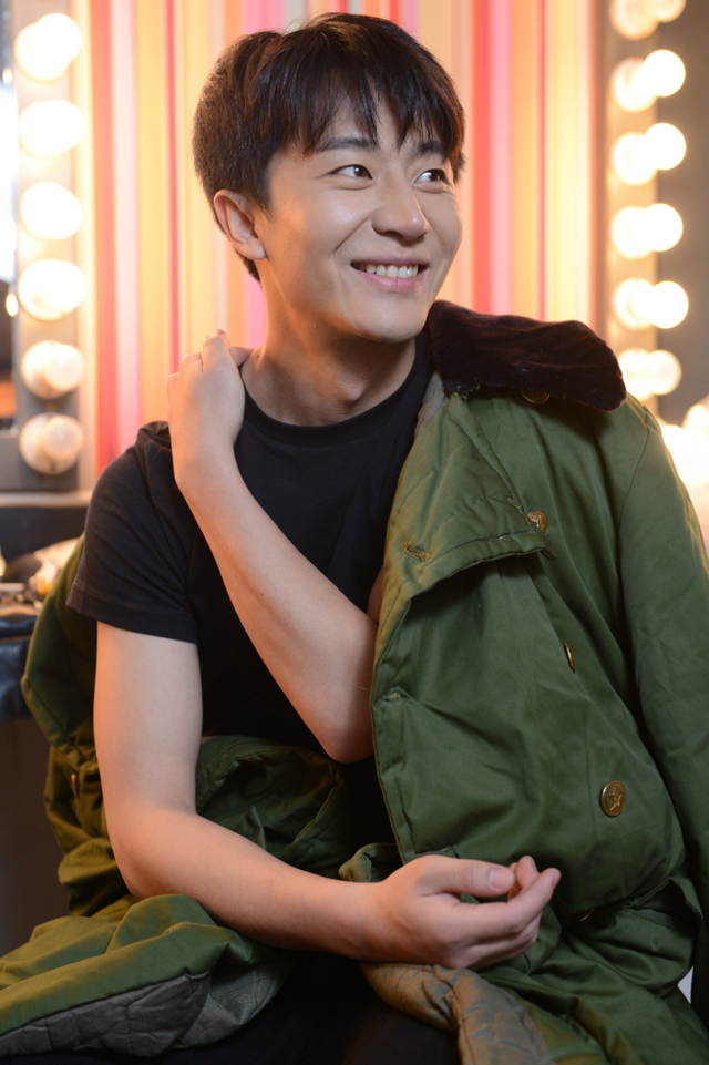 黄歇的扮演者里面有个蛇,黄歇的扮演者  第7张