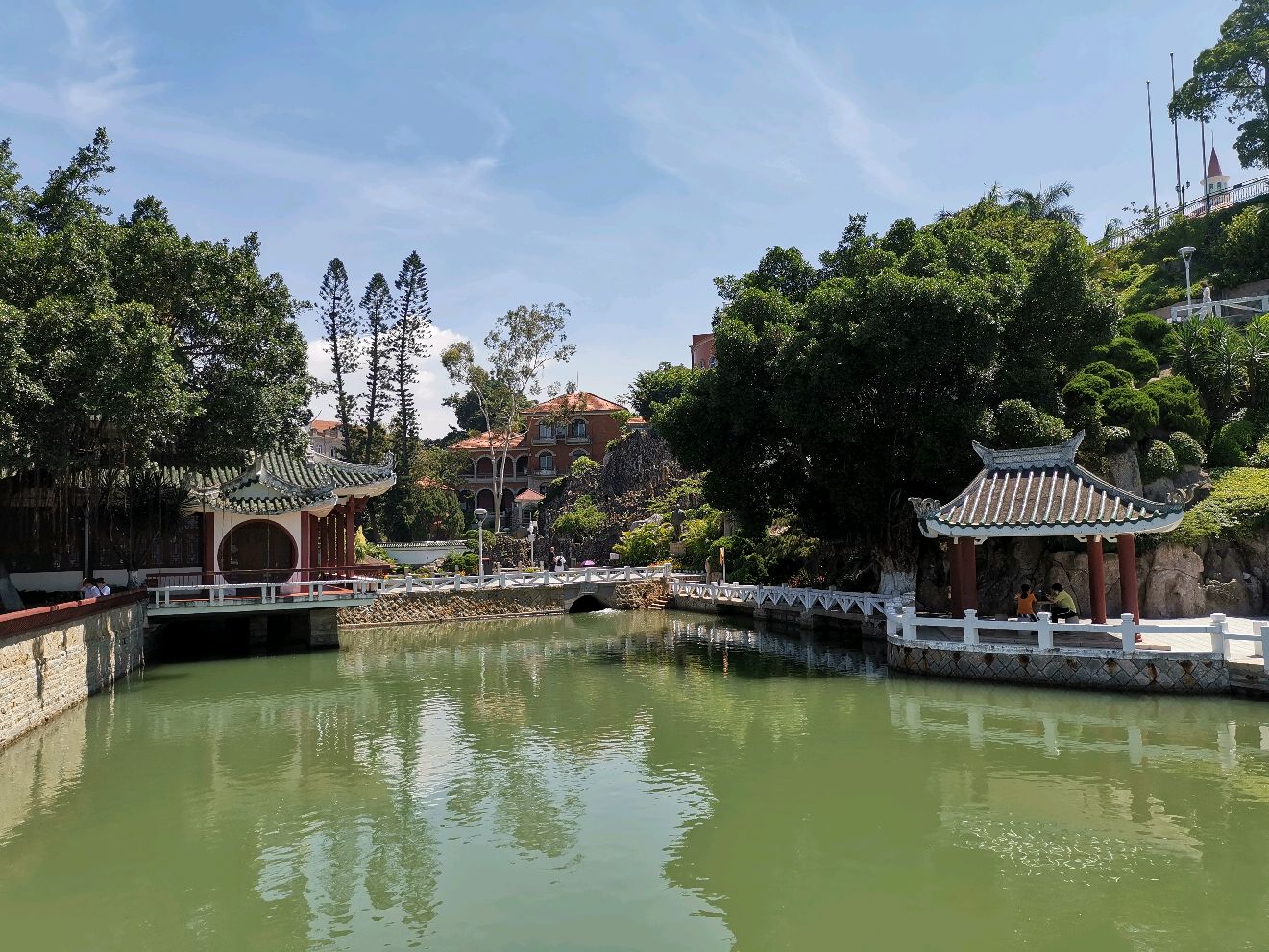 鼓浪屿菽庄花园,红楼假山沙滩海浪,文化德美兼具