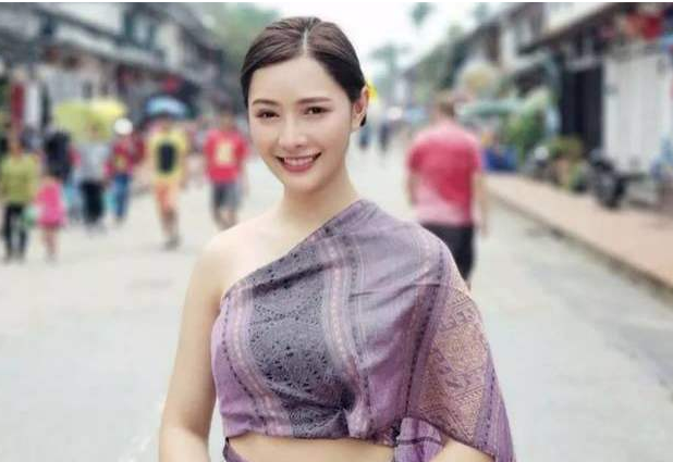 老挝姑娘有多漂亮?居家贤惠,面容姣好,男游客很心动