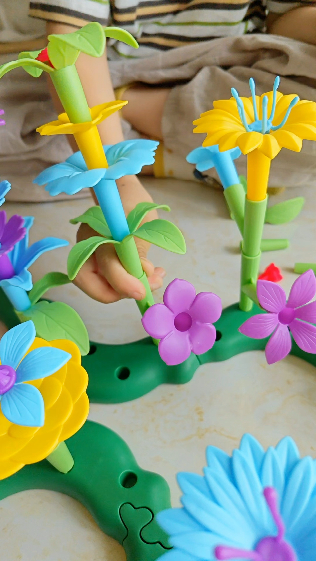 塑料花朵积木玩具