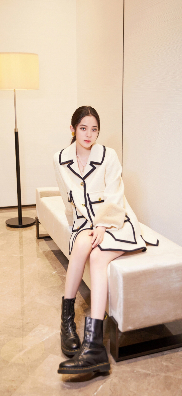 欧阳娜娜高级睡衣诱惑