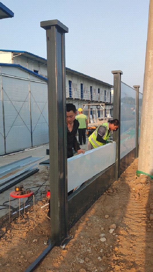 装配式围挡安装三步走(一)-度小视