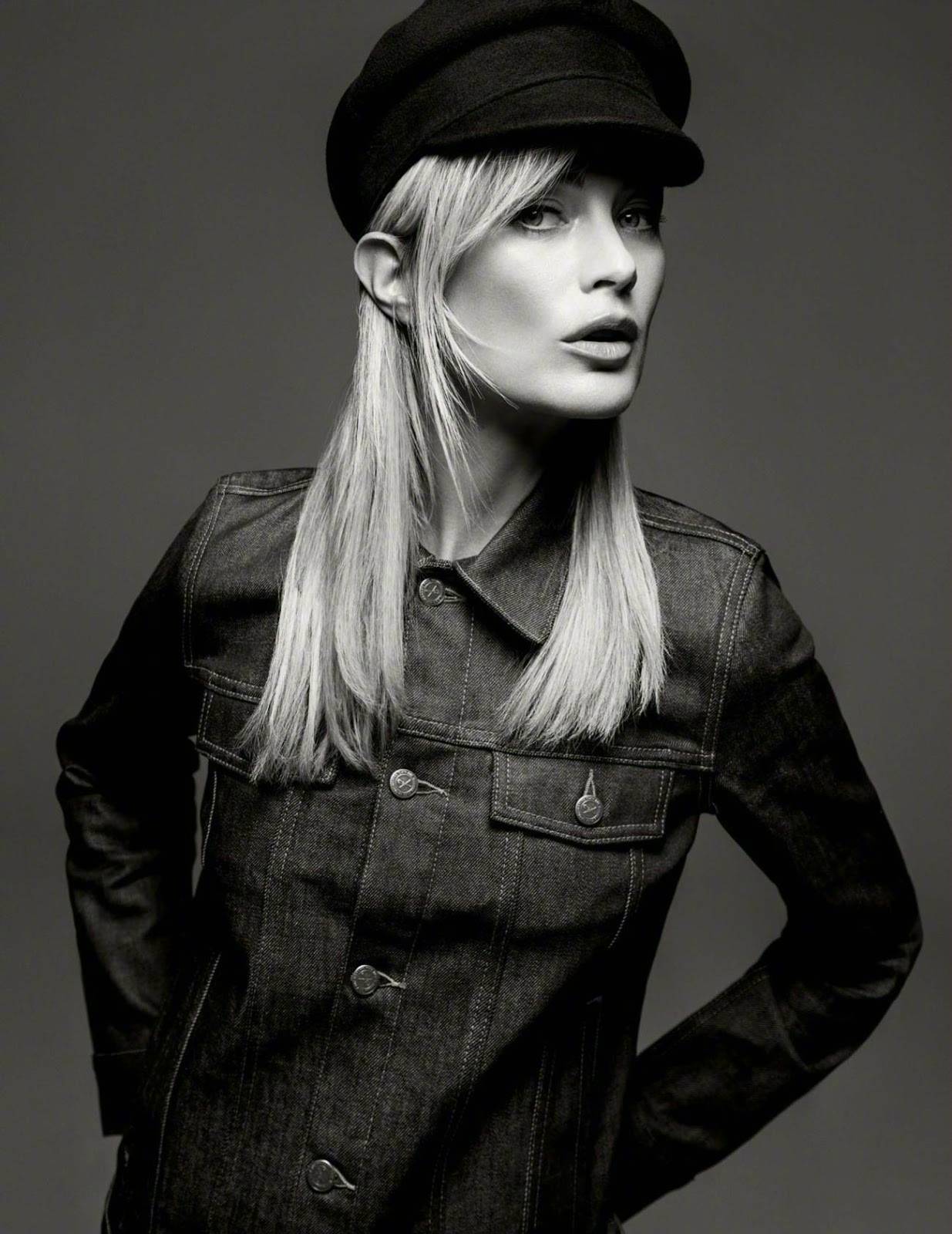 美国老牌超模carolyn murphy演绎英国版《vogue》七月刊时尚大片