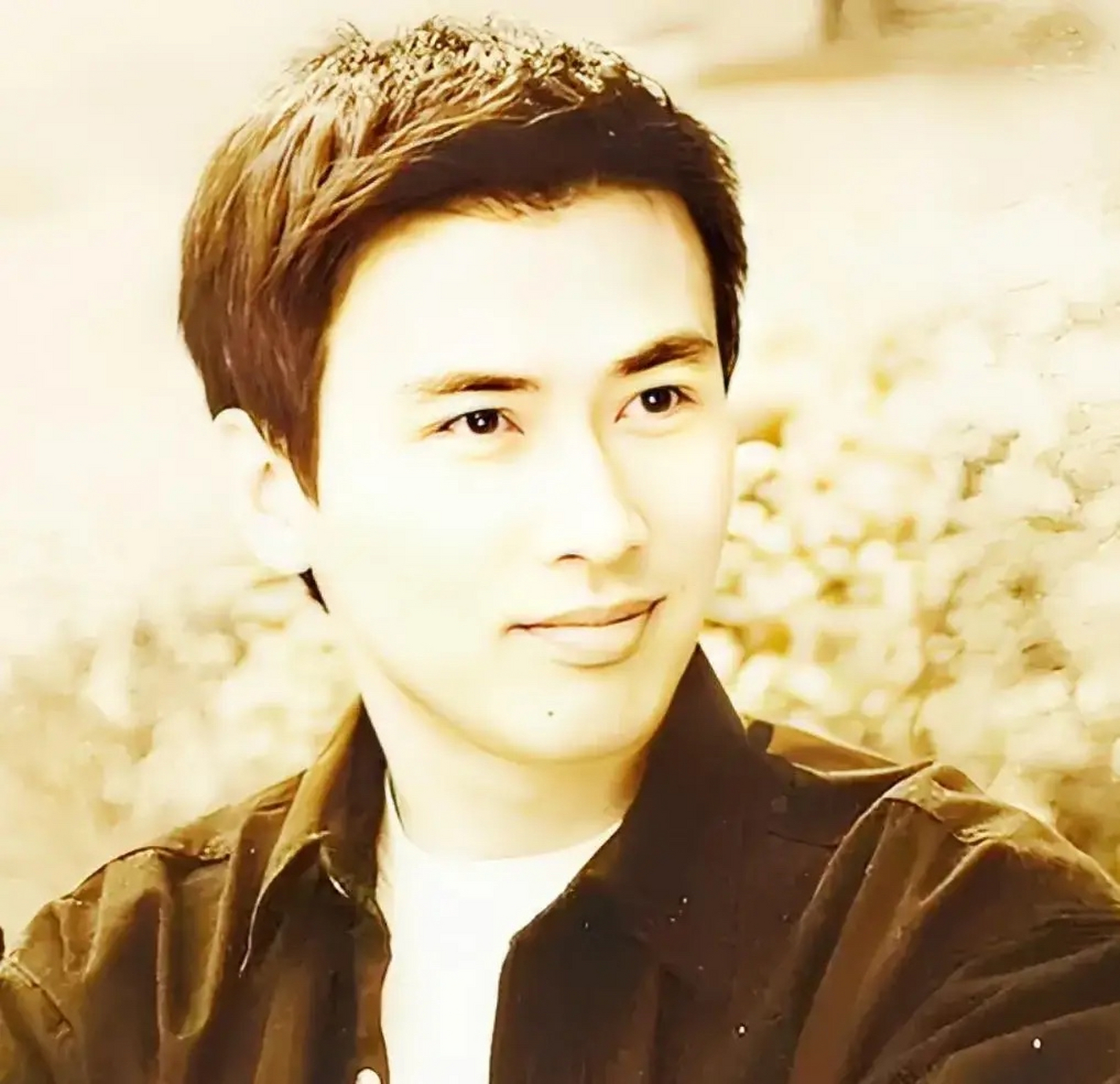 演员柳云龙,身高1.