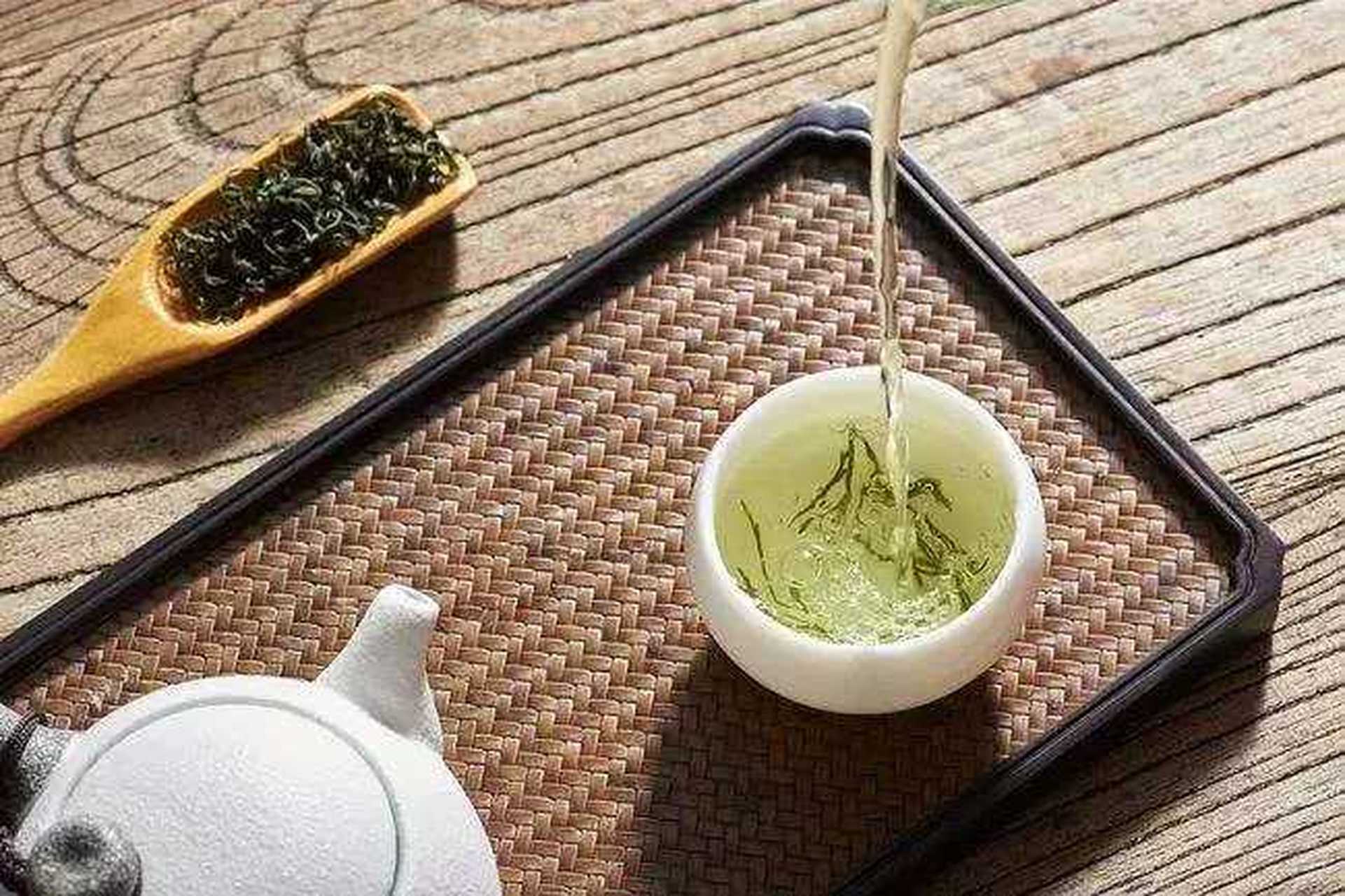 在很多文艺男女青年眼里,喝咖啡是不是比喝茶更文艺?