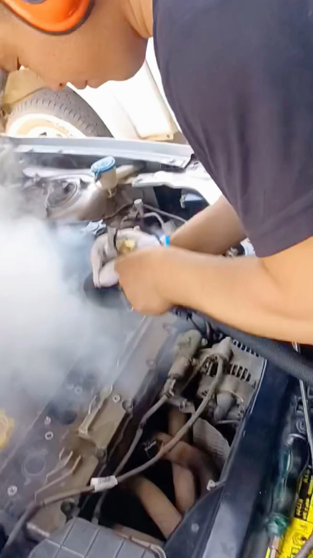 干冰清洗汽车积碳省油动力强