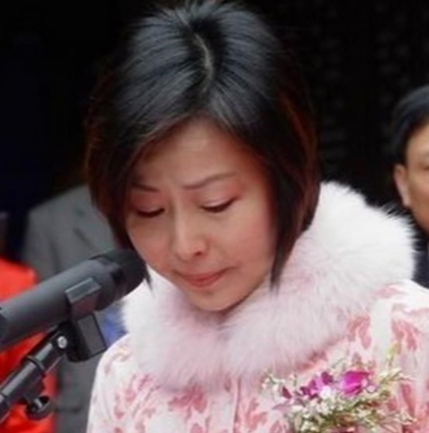 柯受良:2003年死于酒后哮喘,一年后,他的妻子和孩子怎么样?