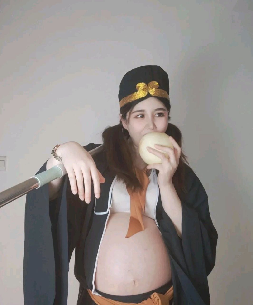 近日,有一位女网友分享了一段她在怀孕期间拍的一套孕照写真.