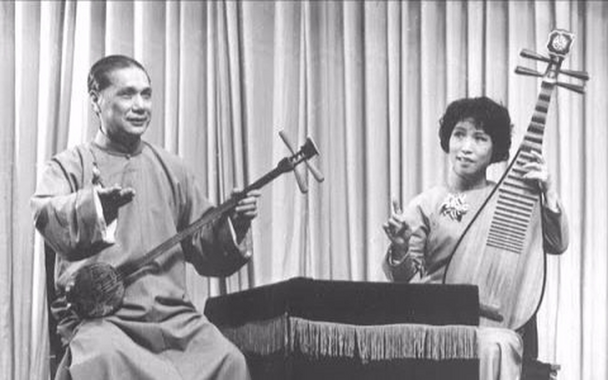 80岁外婆探望92岁江文兰老师!