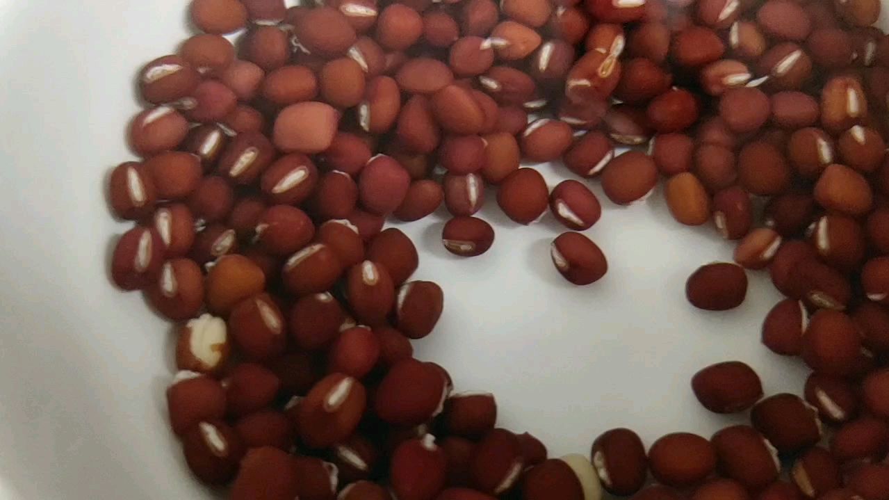 去湿红豆薏米红枣粥