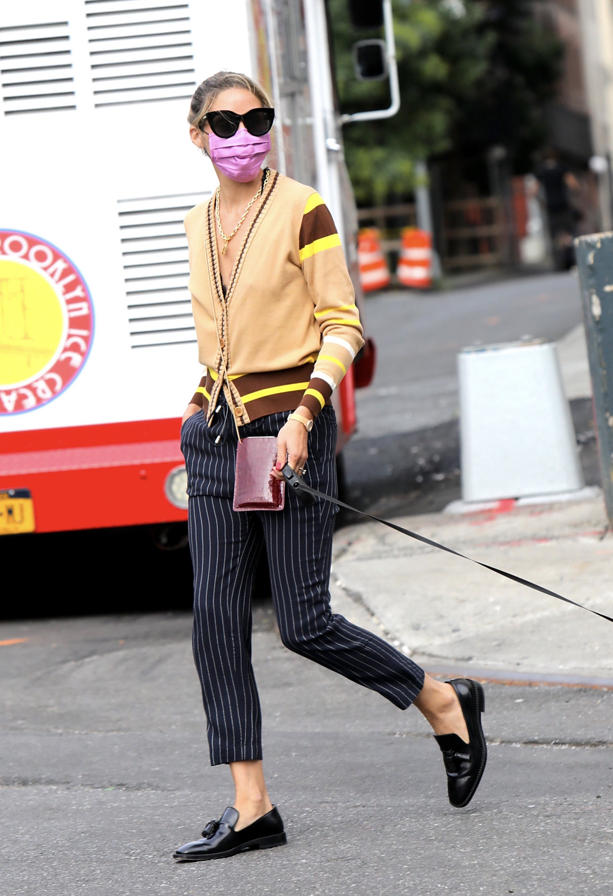 身材完美!奥利维亚·巴勒莫(oliviapalermo)在纽约外出街拍