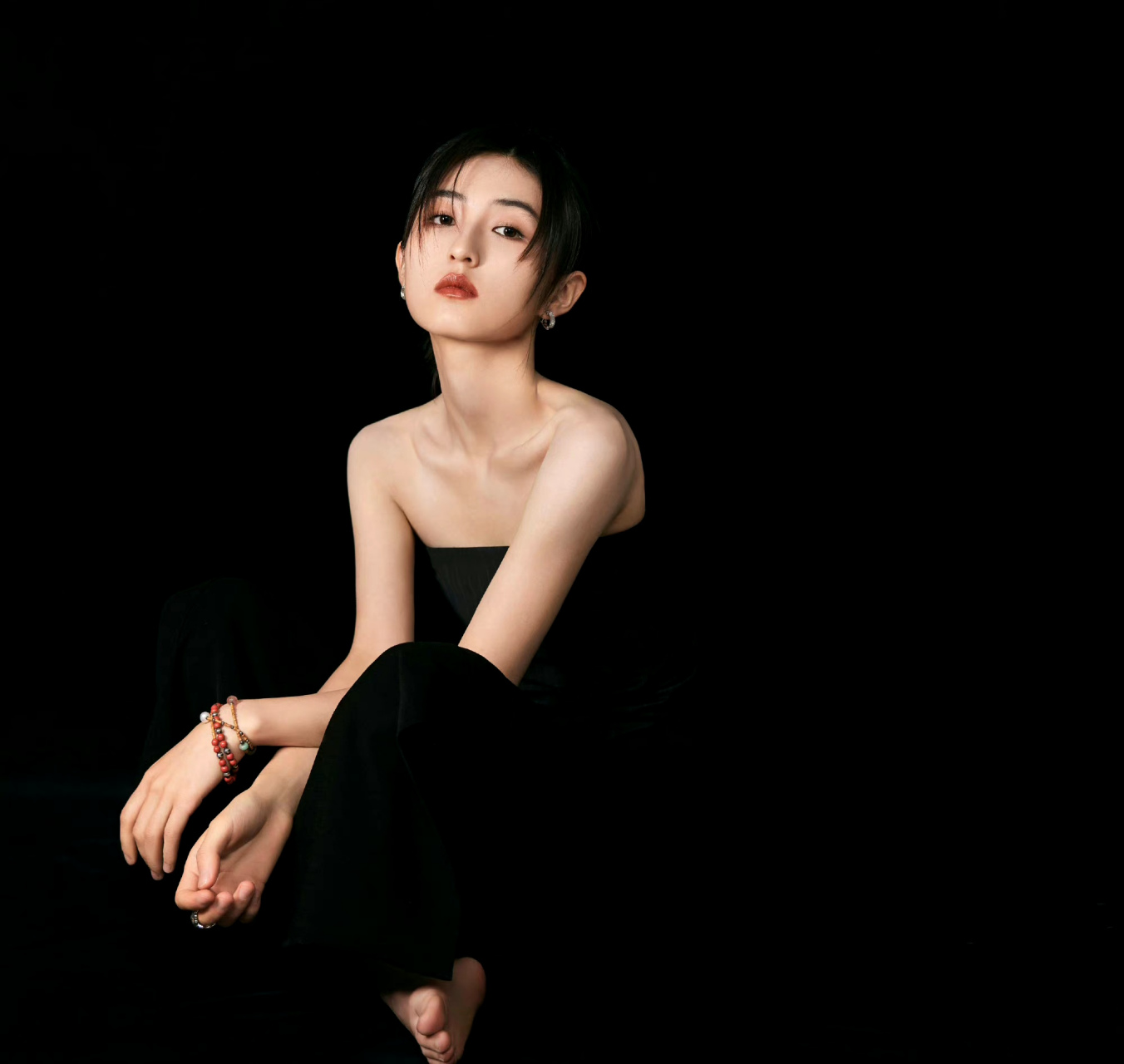 张子枫华表奖最年轻影后,凭《我的姐姐》拿下第19届华表奖影后,张子枫