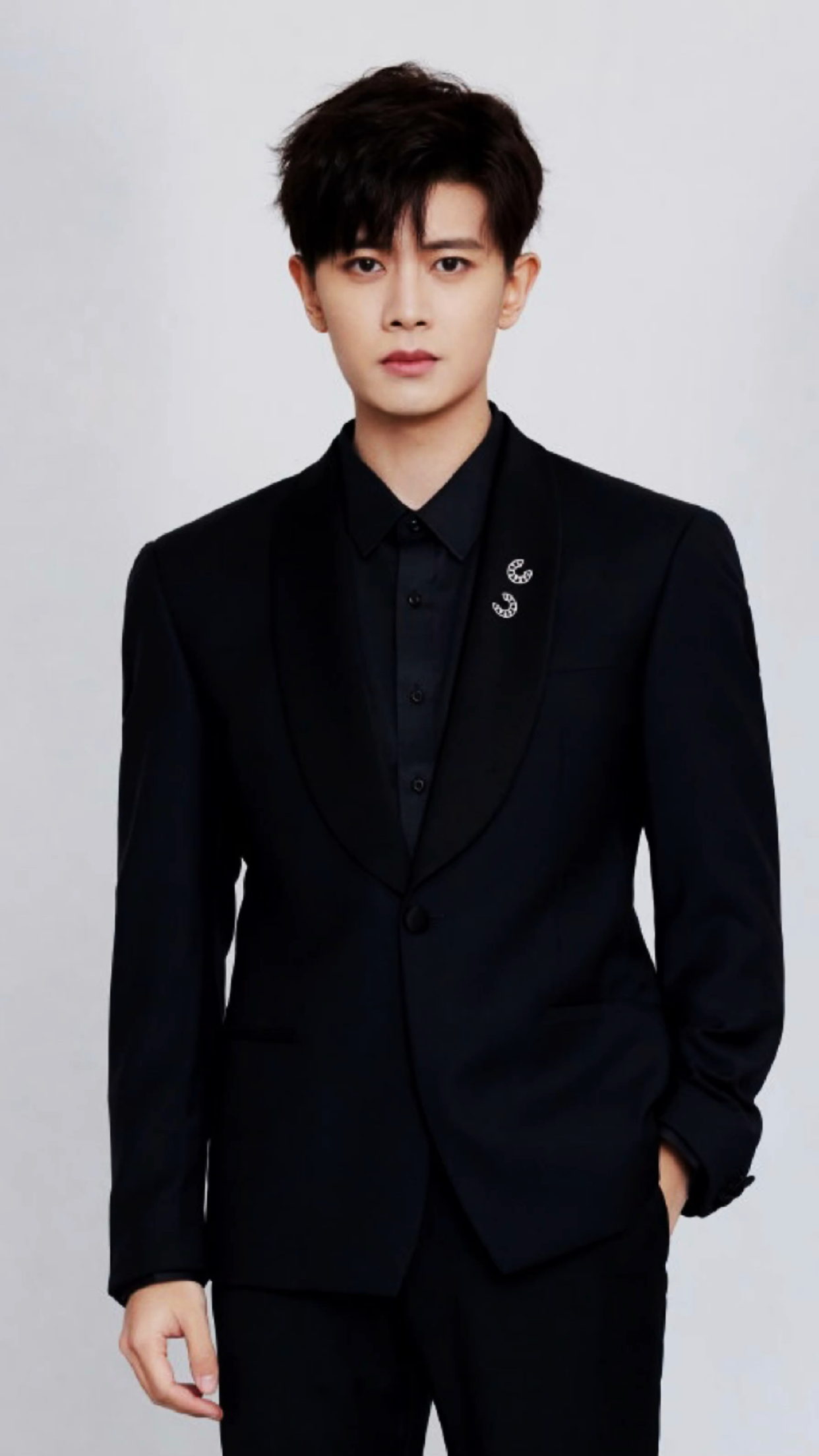 秋蝉 叶冲临走前嘱咐小庄照顾好何樱 或许她在叶冲