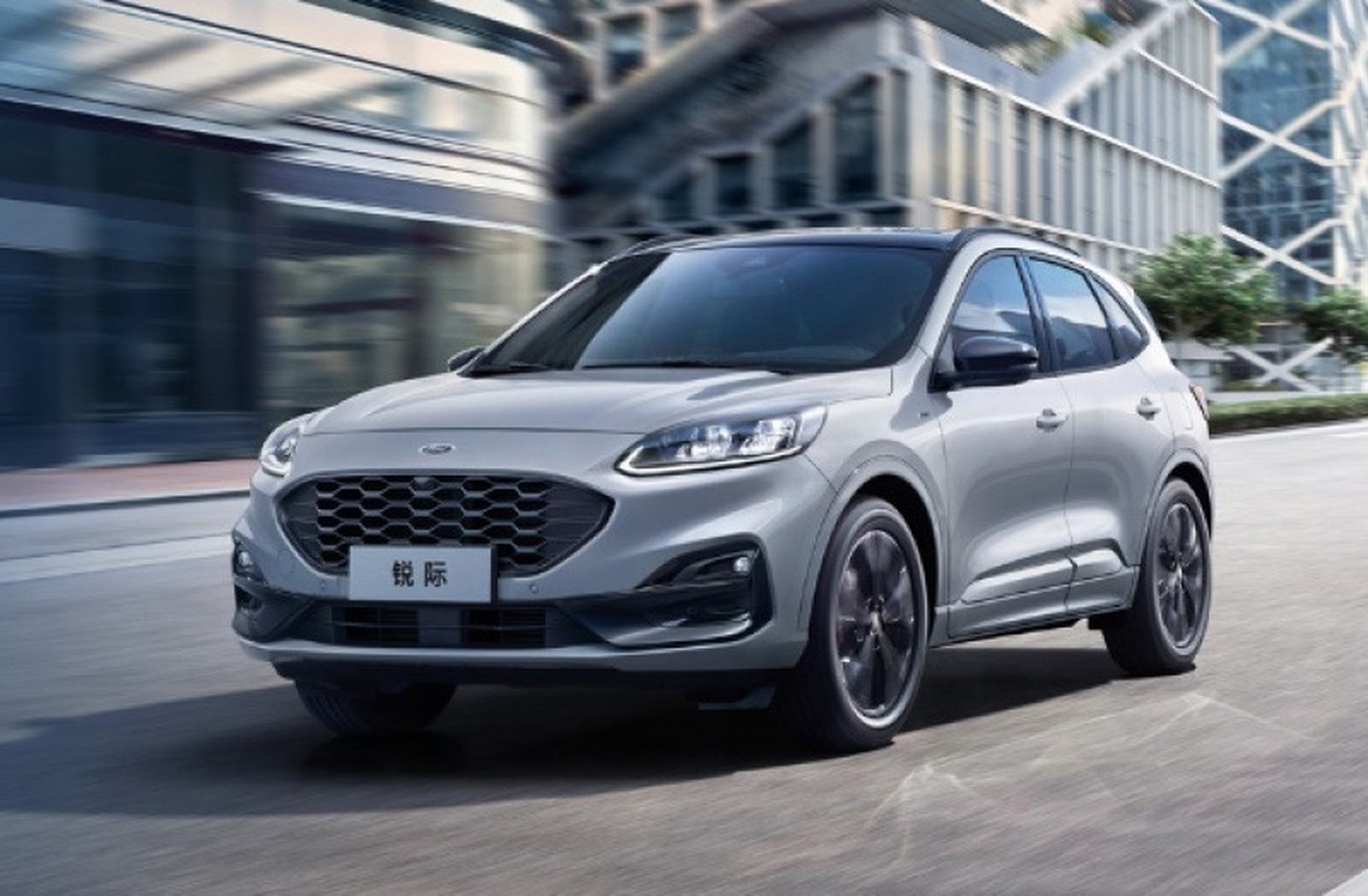 8月3日,2024款福特锐际上市,共推出5款车型,售价区间为16.98-21.