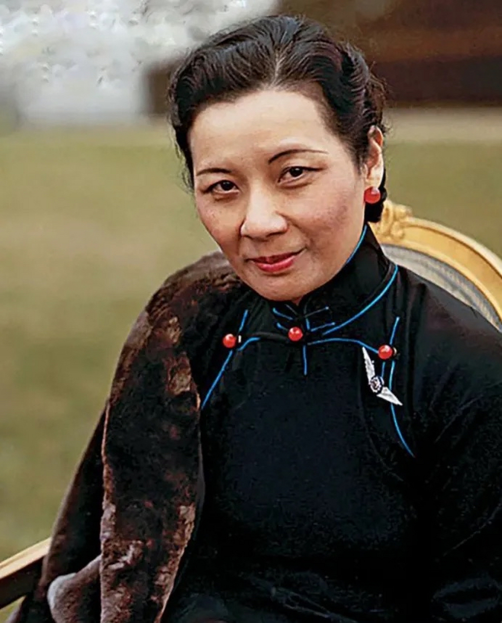 02 宋美龄一生爱美,从出席各种活动时