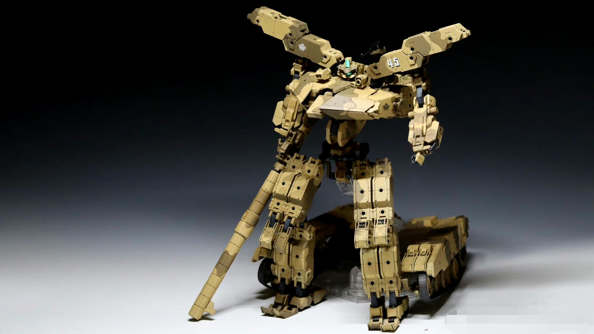 模型欣赏:万代 30mm系列机体改造 变形坦克