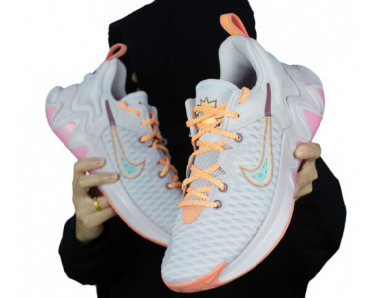 字母哥支线鞋配置如何 测评