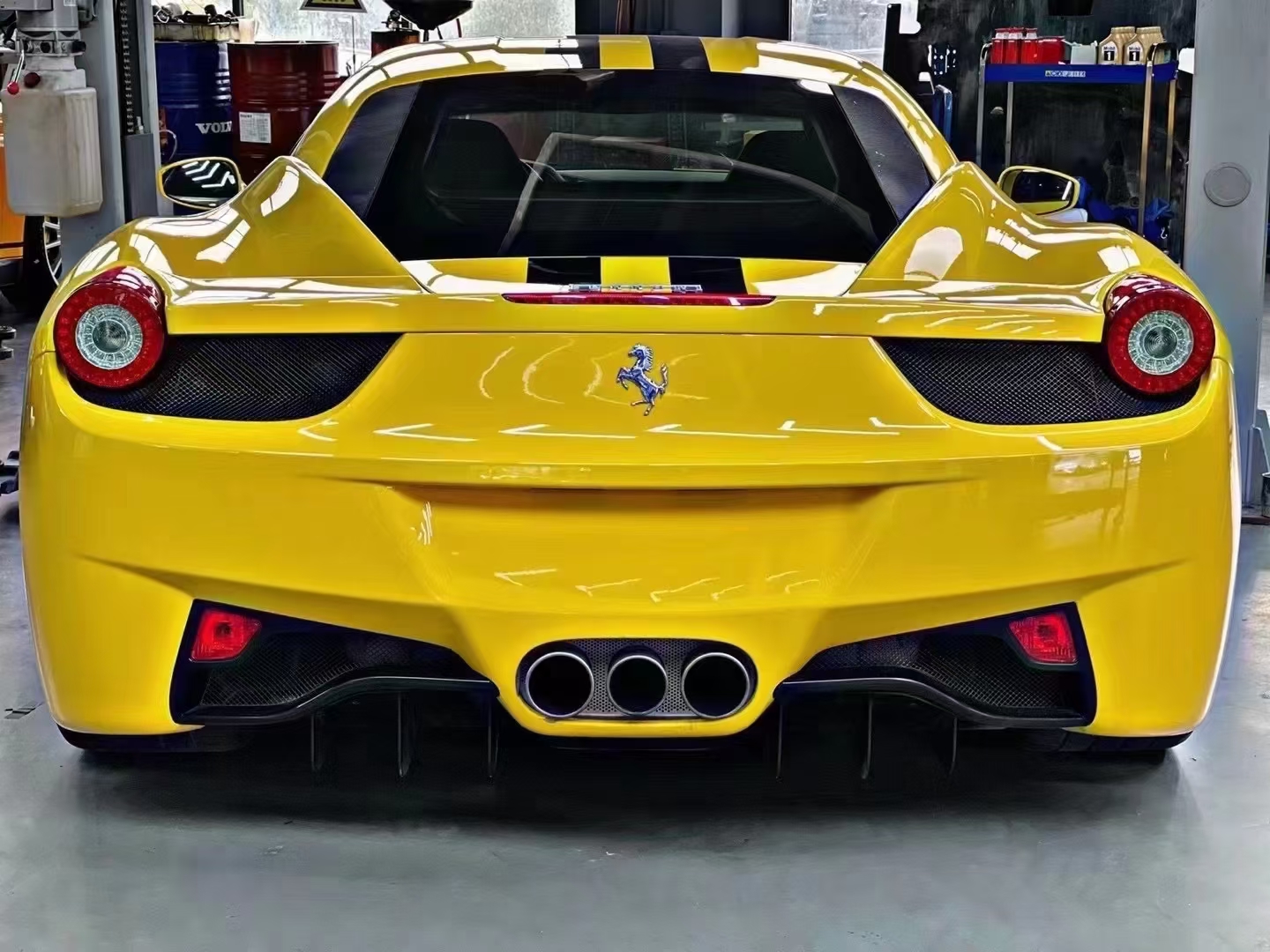 全款90万德版法拉利f458 最顶配准新车况