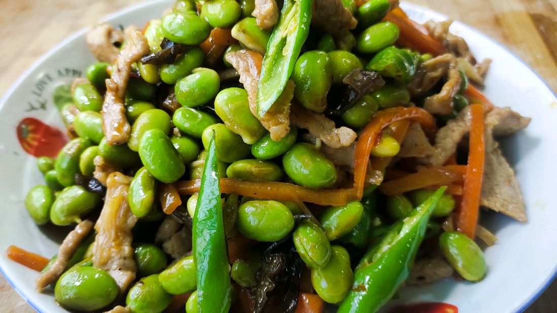 教你青豆炒肉丝简单做法,青豆入味,肉丝嫩滑,比大厨做的好吃
