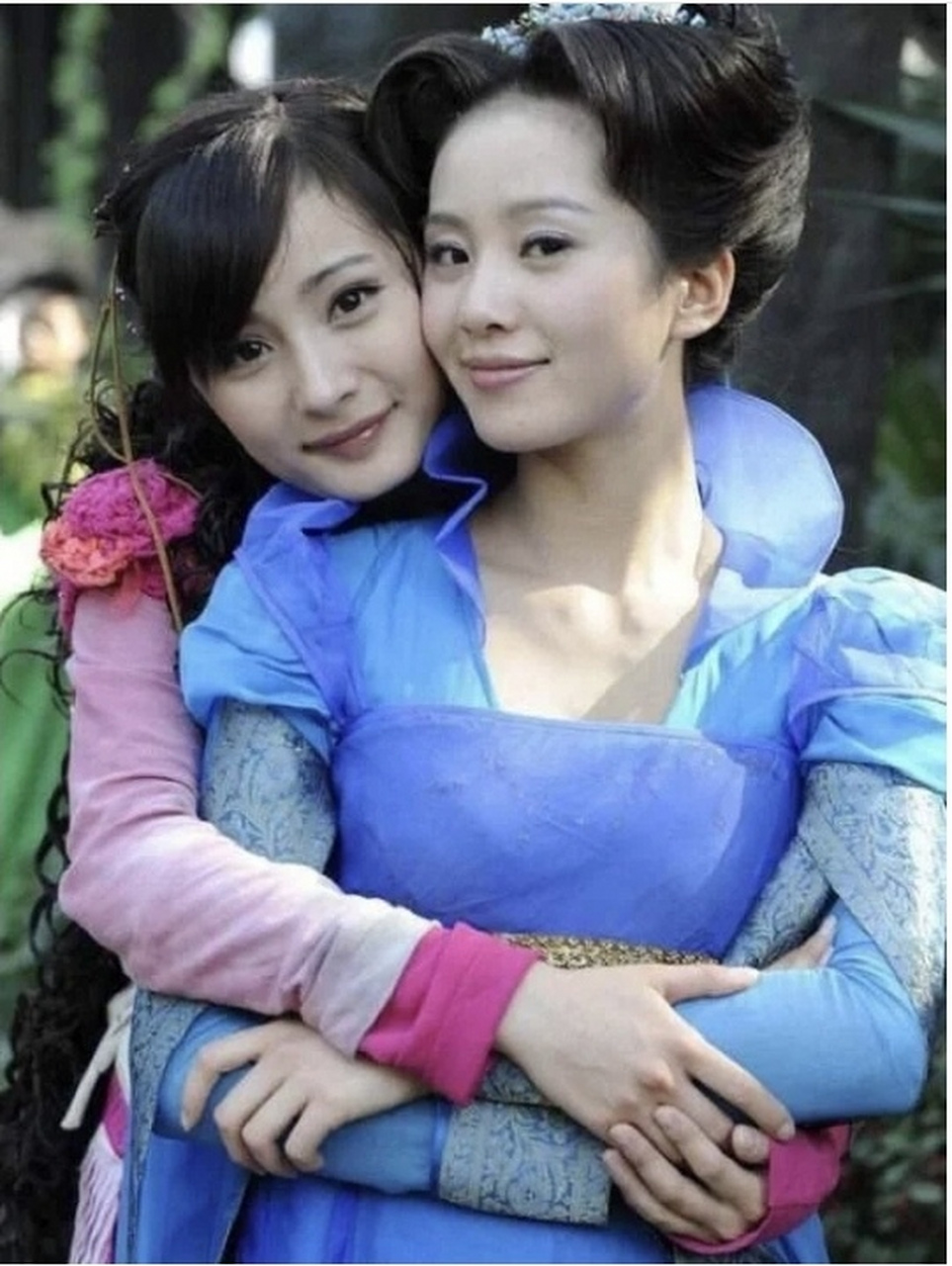 杨幂和胡歌,杨幂和袁弘,杨幂和刘诗诗:  杨幂和胡歌,不仅是《仙剑奇侠