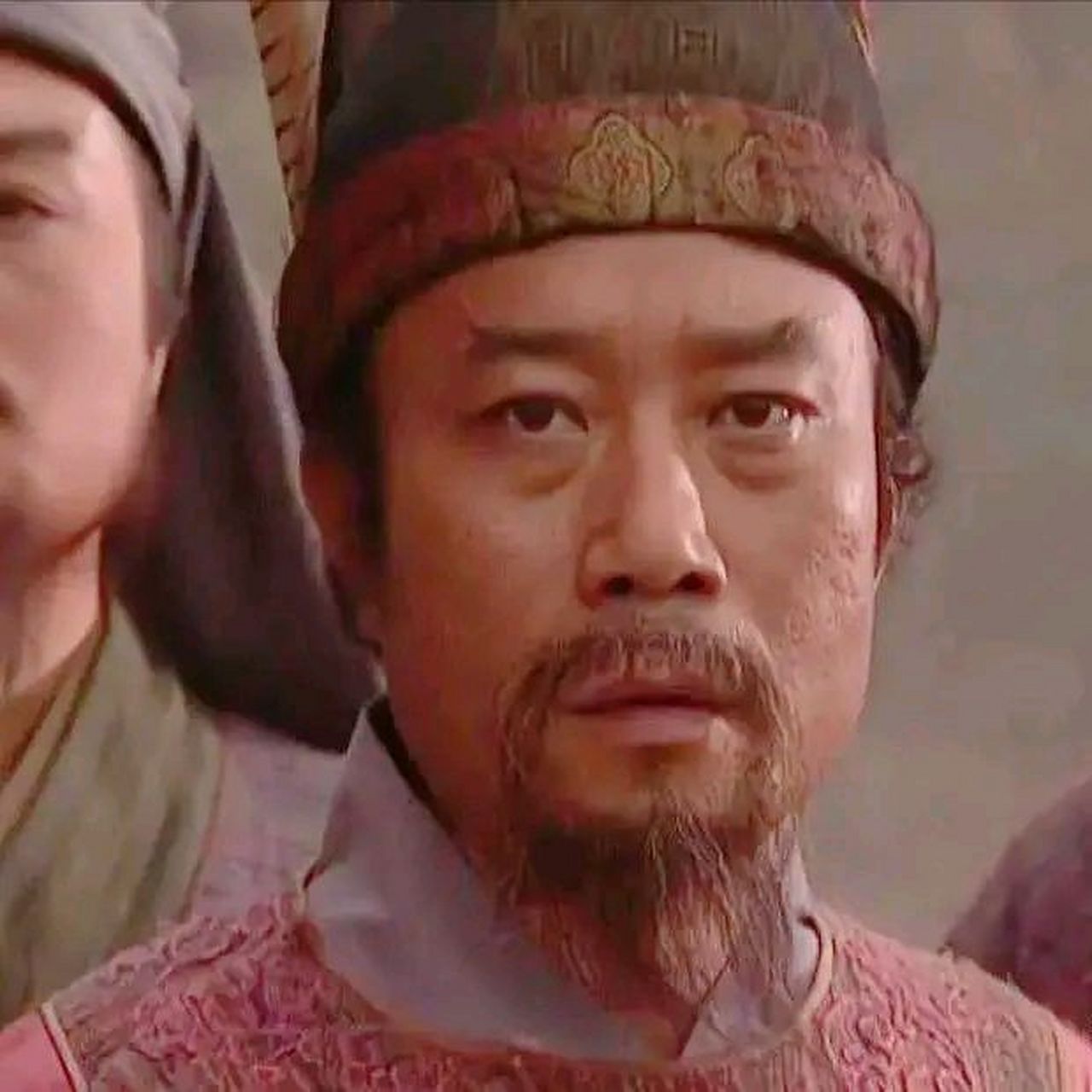 李雪健,在水浒传里,扮演宋江  好不容易拍摄完毕,播出了,李雪健想回家