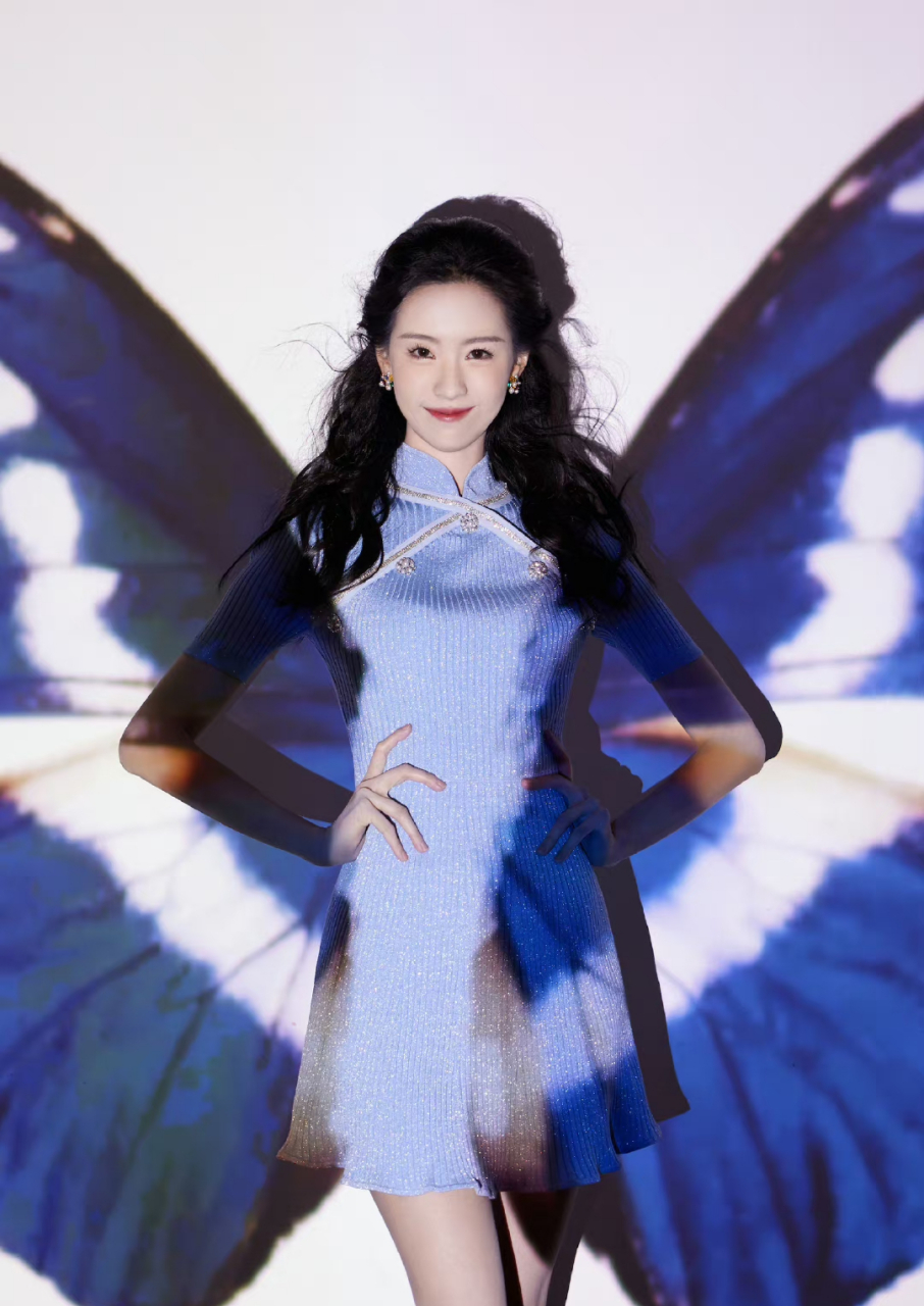 陈都灵# 旗袍,有点清纯的感觉了