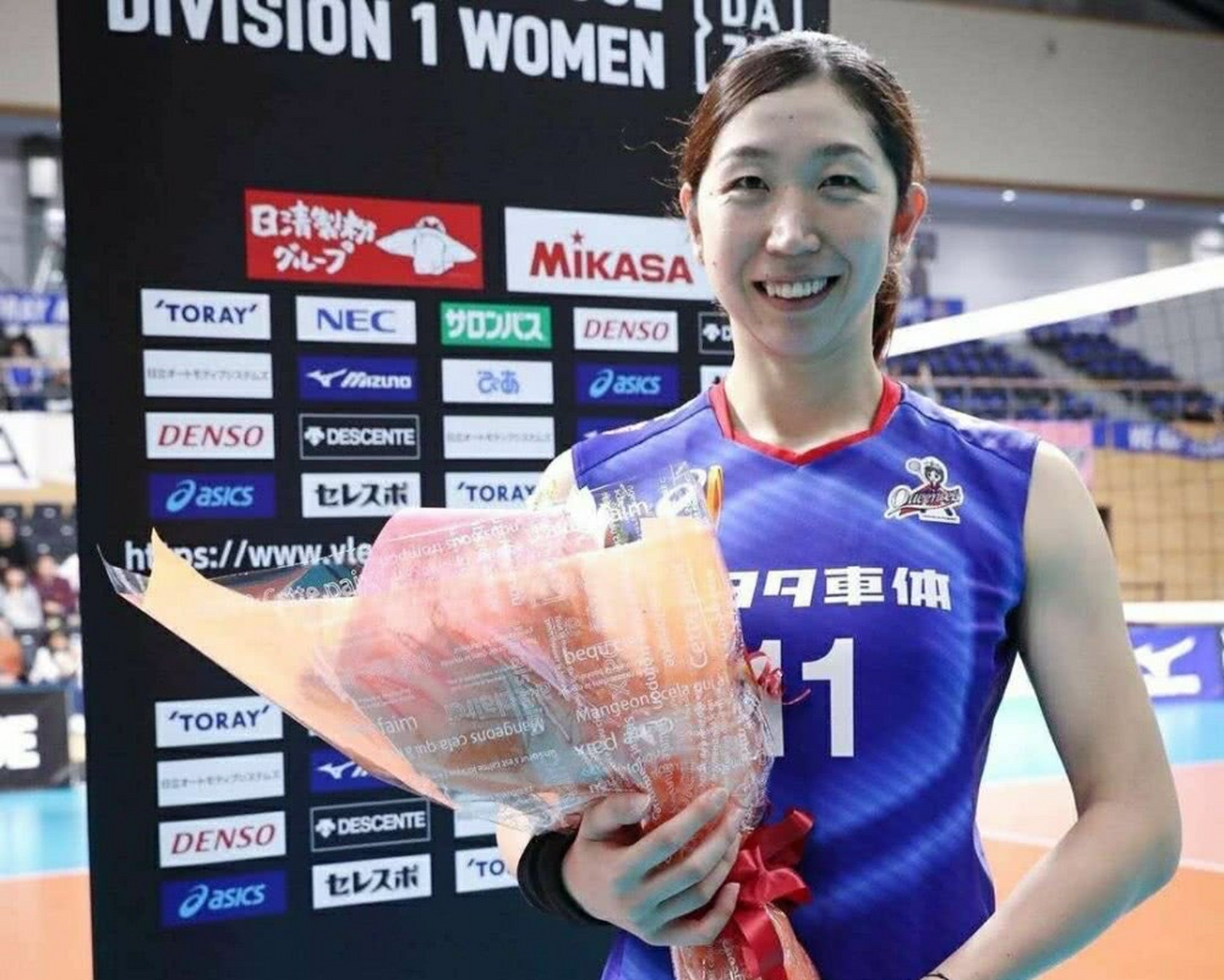 37岁日本女排副攻荒木绘里香宣布退役 近日,2008年北京奥运会最佳拦网