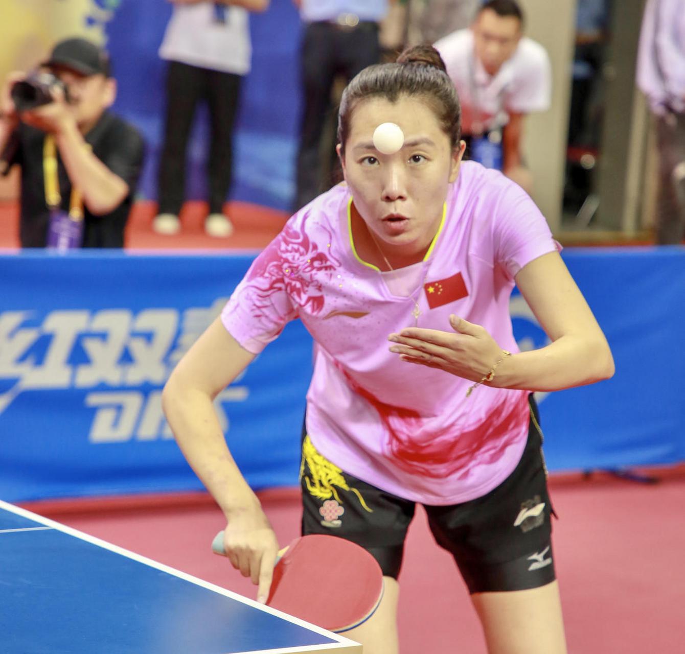 省首届"先锋杯"职工乒乓球比赛在鞍山开幕#振兴新突破辽宁杠杠滴