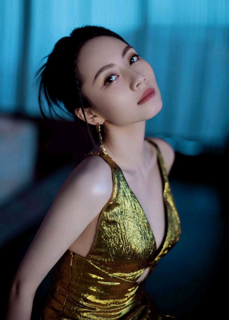 刘惜君,因为喜欢,在我的眼中最美  落日余晖,无限美好.