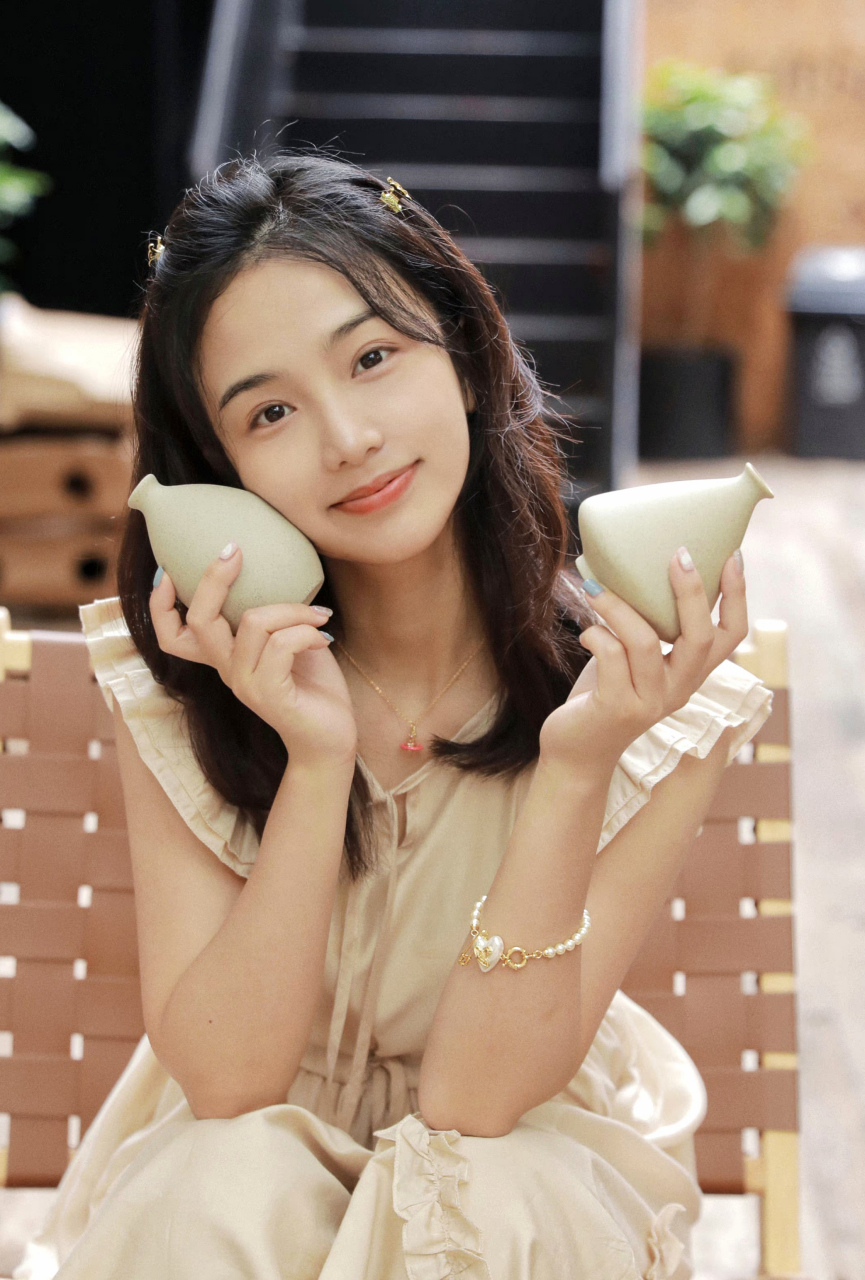 蔡卓音,可爱吗?笑起来好甜#蔡卓音# #蔡卓音joyin