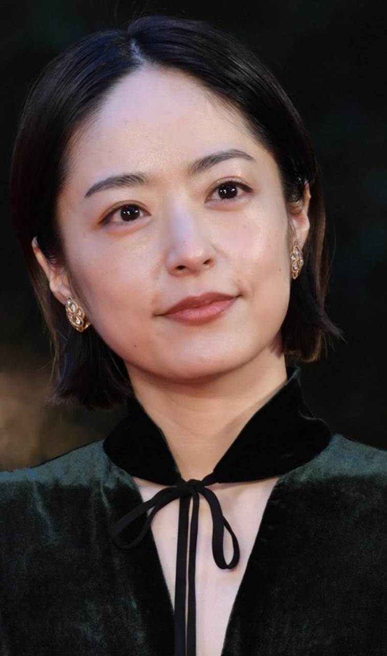 井上真央非洲图片