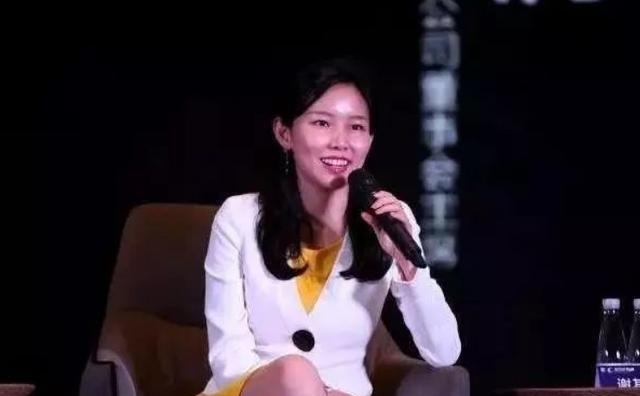 90后美少女谢其润,年仅23岁成为公司一把手,未婚夫也很厉害