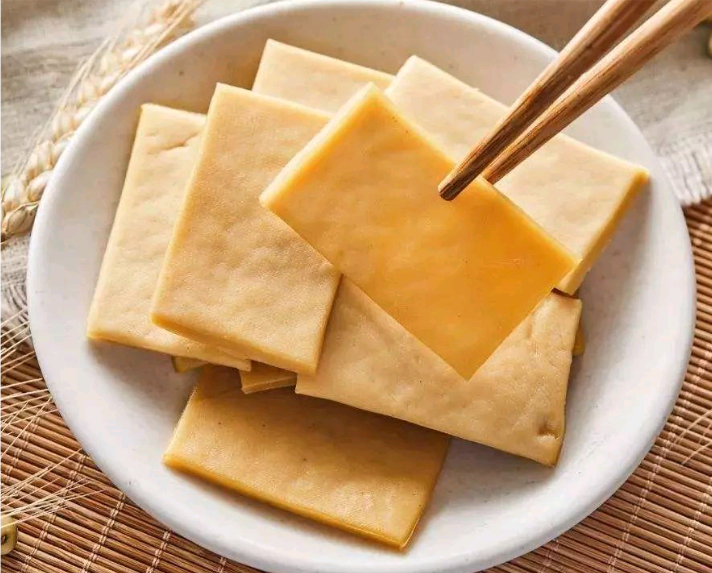 当地特色美食#"张家港"是江苏省苏州市下辖的一个县级市,位于长江