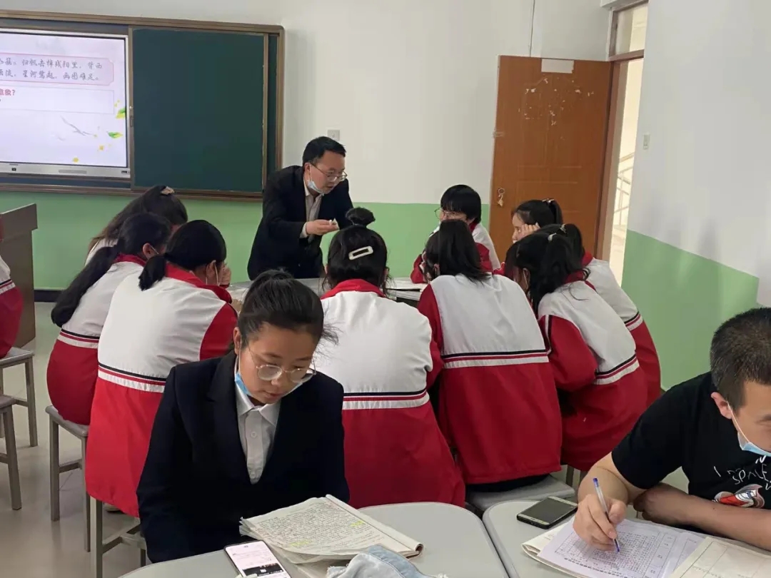 沙雅县第三中学举行青年教师汇报课比赛