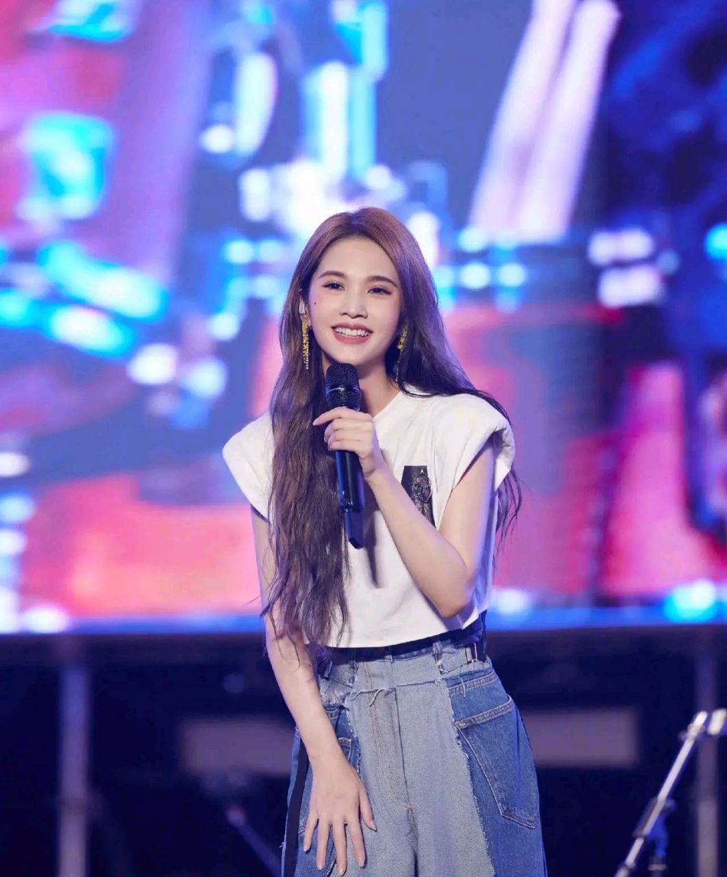 杨丞琳icon抚州音乐节舞台照!