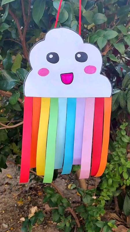 手工制作#用卡纸做一个好看的彩虹挂饰!-度小视