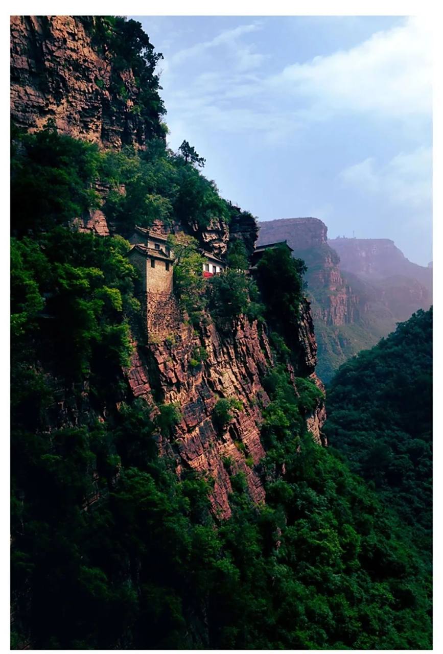 乐享周末分享吧# 夏季到井陉苍岩山游玩是不错的选择,路程不远不近