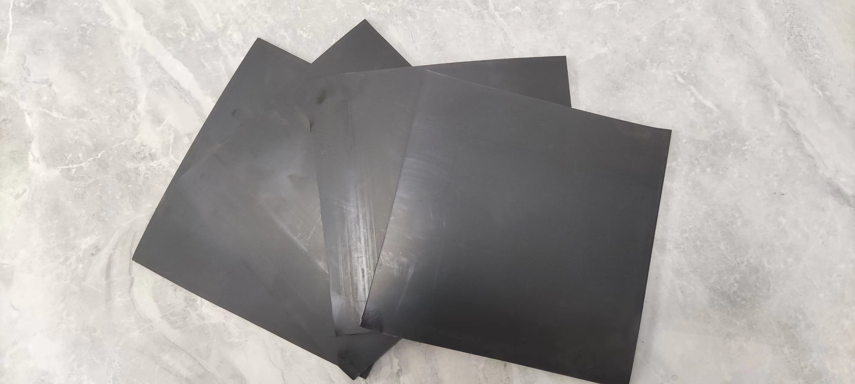 垃圾填埋场用高密度聚乙烯(hdpe)土工膜防渗膜(双光面膜)简介