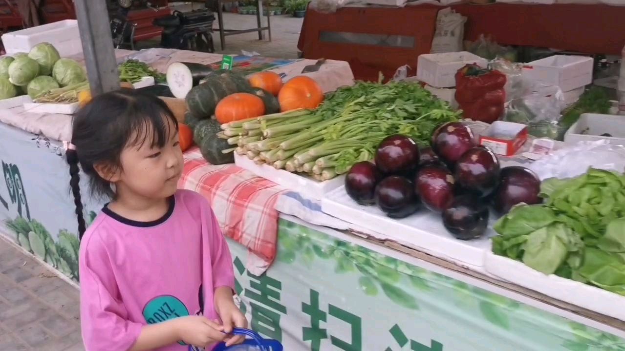 周末红鲤鱼给大家做土豆面