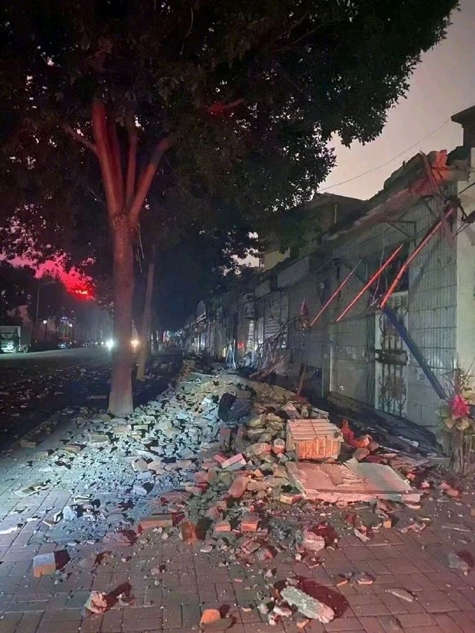 山东地震 8月06日02时33分在山东德州市平原县,发生5.5级地震