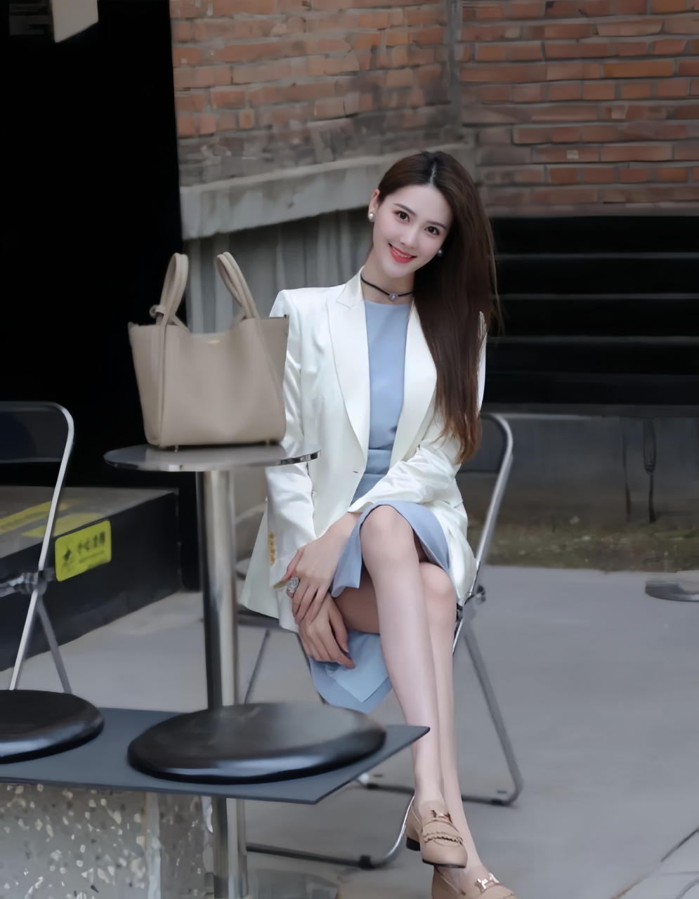 李丹儿,中国电影频道cctv-6美女主持人.