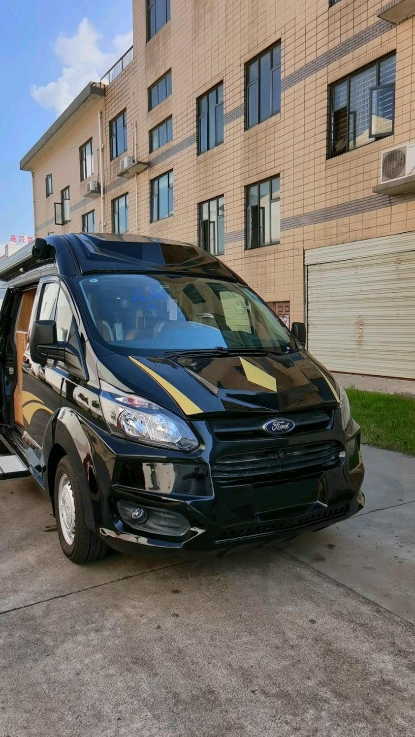 国六福特新全顺房车