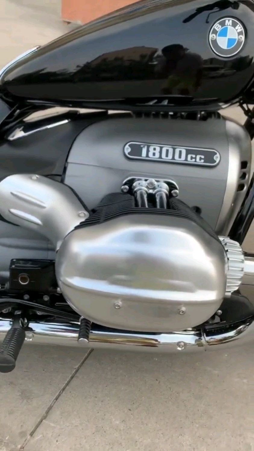 宝马机车,1800cc的发动机声音.-度小视