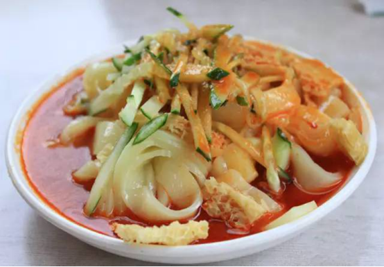 来内蒙必吃的美食,河套平原巴盟酿皮,酸辣劲道回味无穷