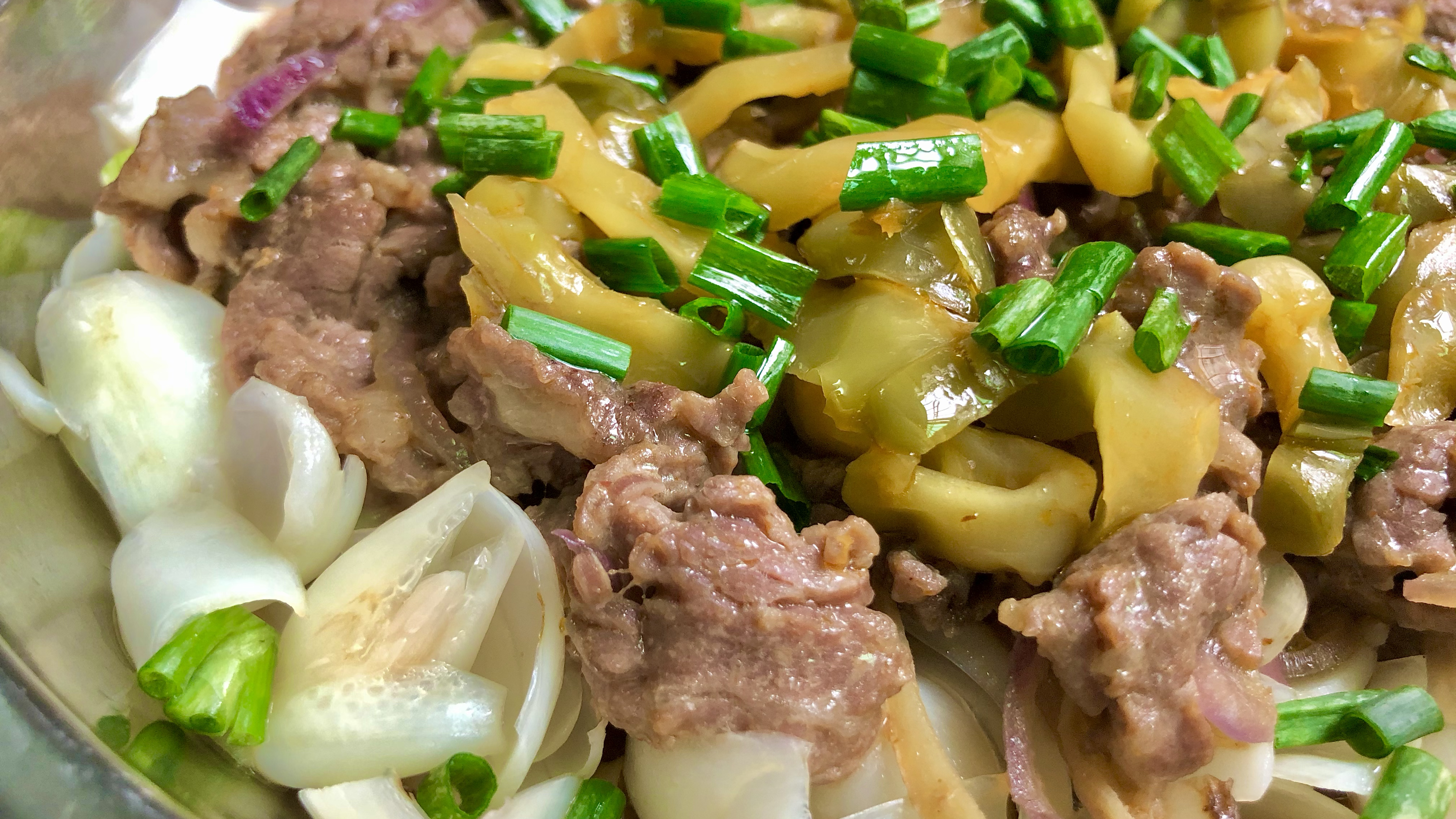 春季要多吃百合安心养神,教你百合蒸牛肉,牛肉滑嫩入味不发硬