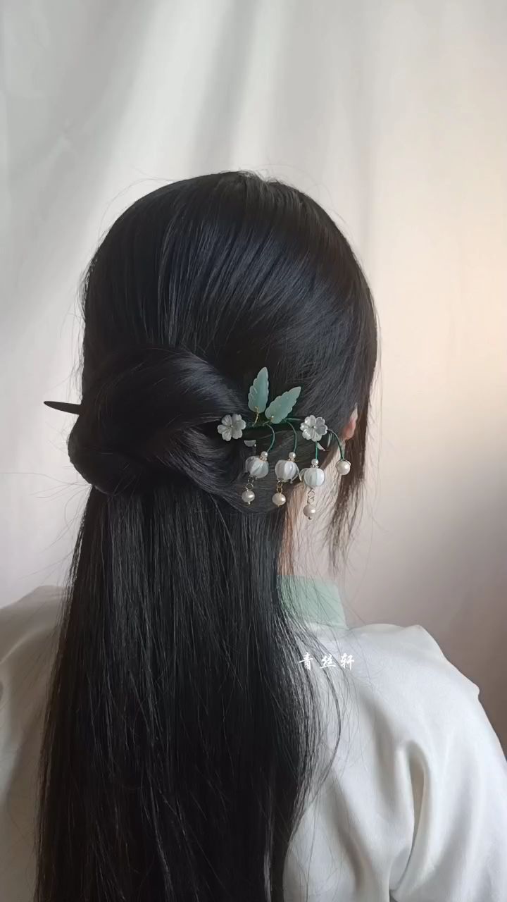 如小说中的温柔发型,古风,仙气,绝绝子