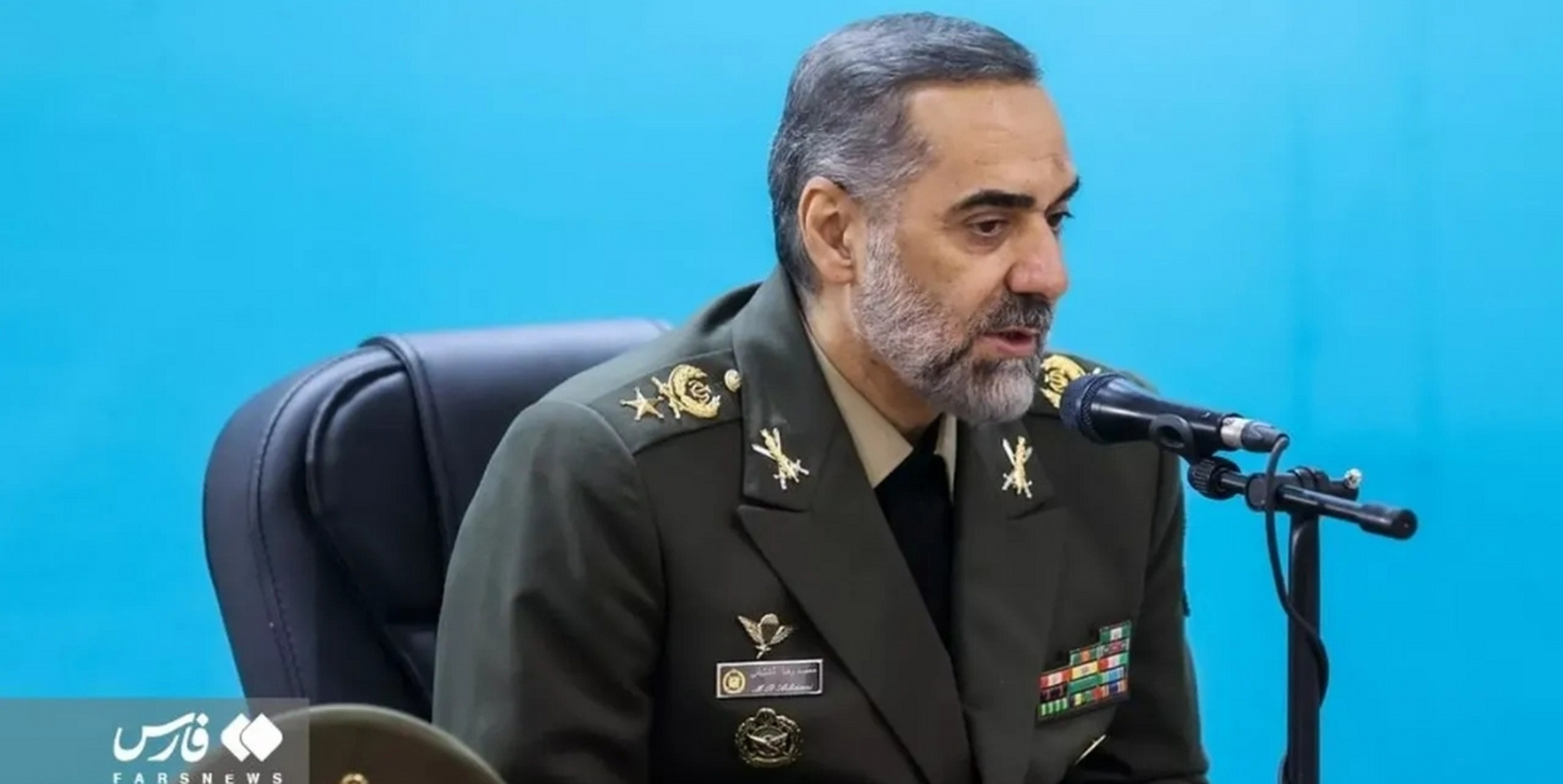 当地时间 11 月 5 日,伊朗国防部长穆罕默德·礼萨·阿什蒂亚尼发出