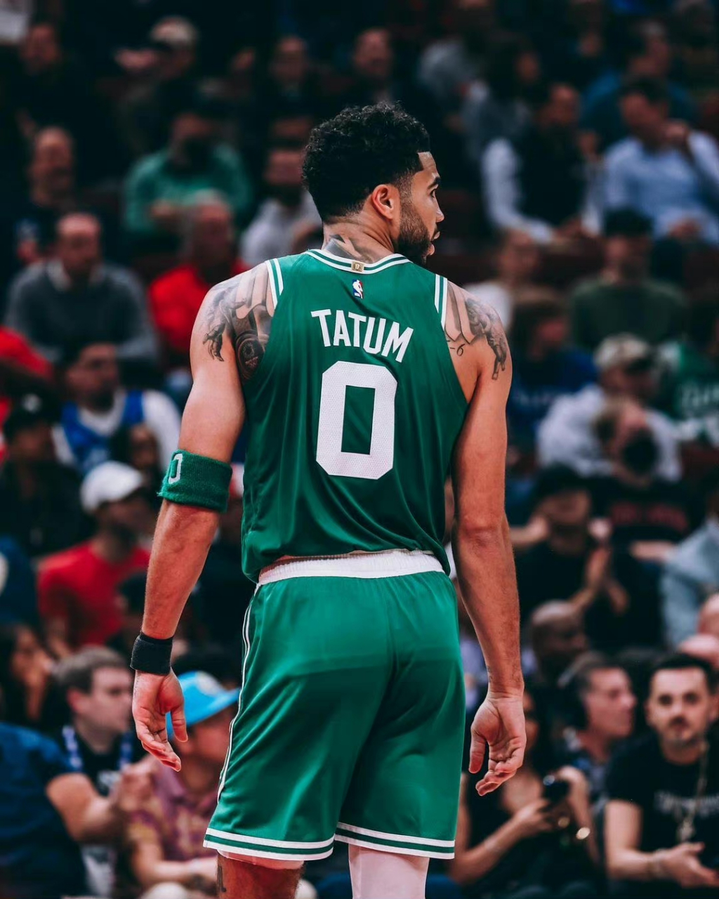 科比门徒背影:科比&塔图姆